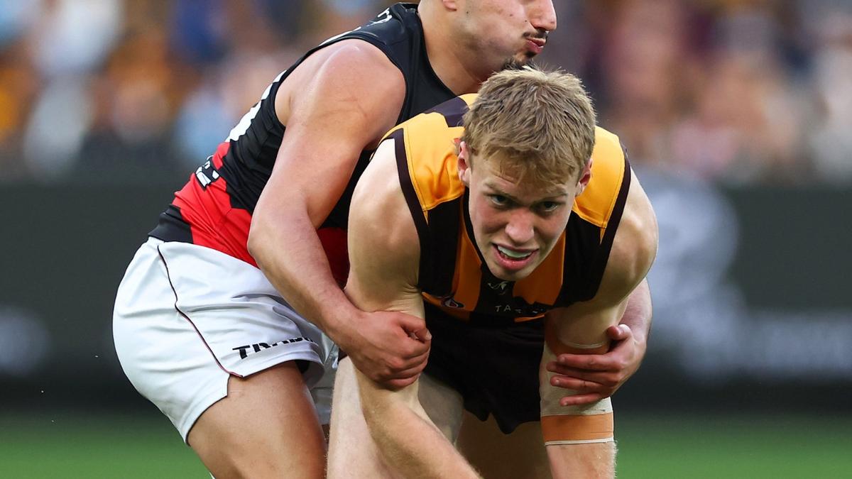Hawks young gun Noah Mraz diagnosed with lacerated kidney after fourth AFL game