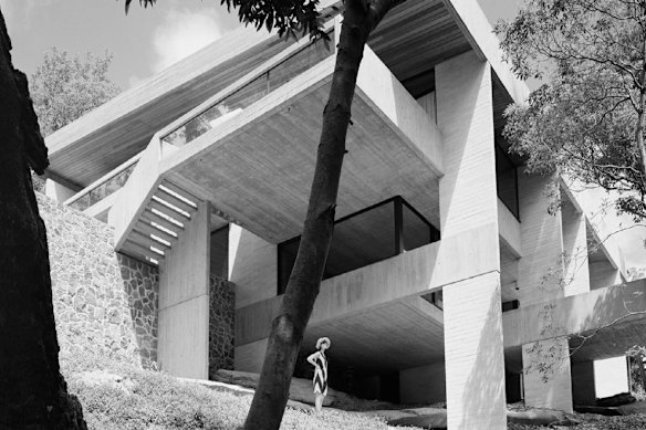 Penelope Seidler at Harry and Penelope Seidler House in 1967. 