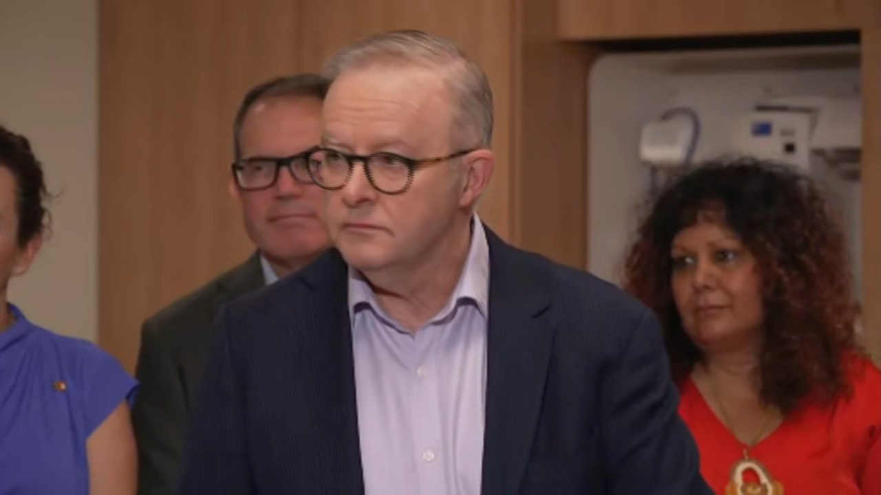 Albanese snaps at Northern Territory reporters over funding 'delay' for vital, 'falling apart' hospital