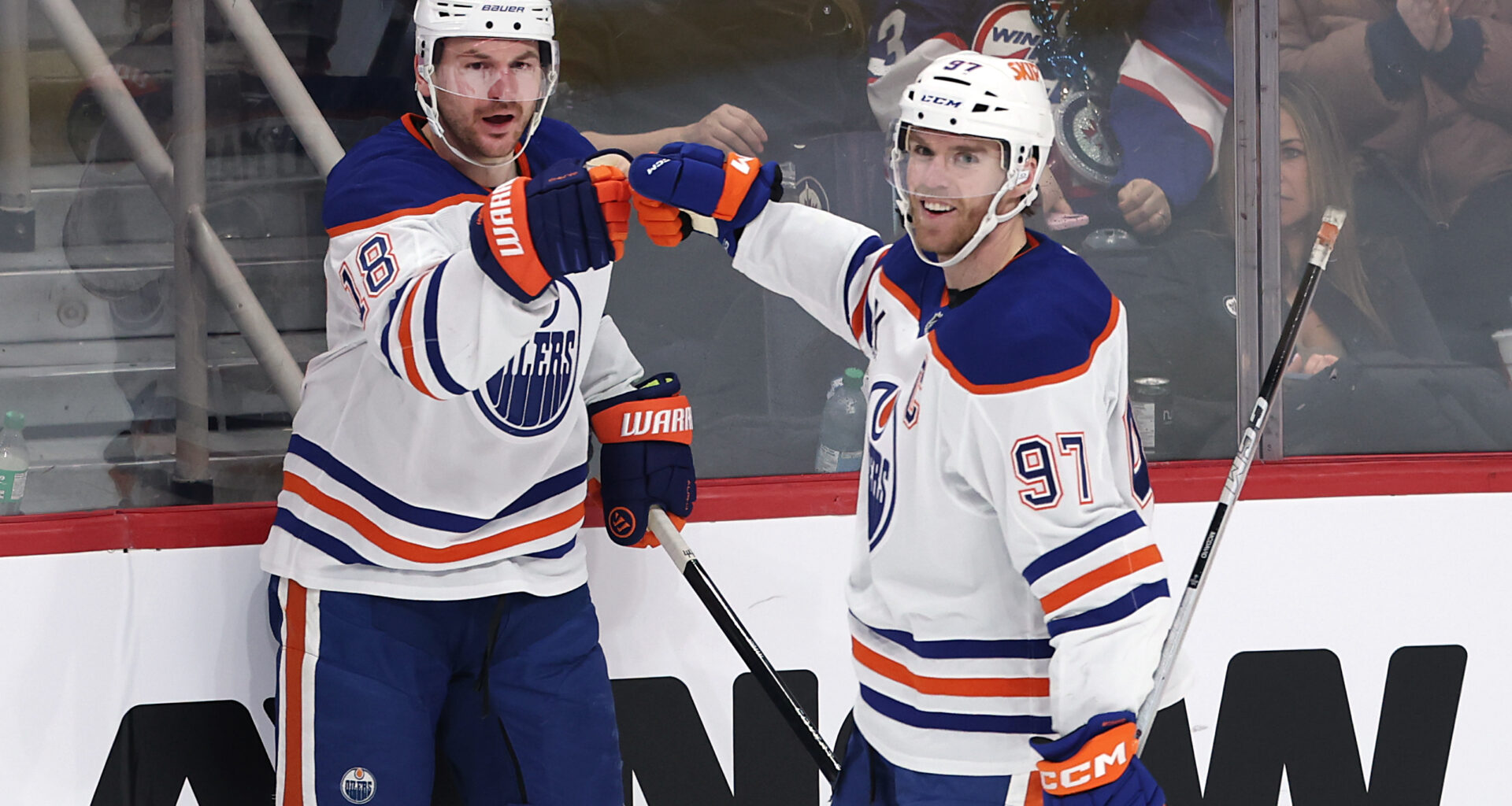 NHL fans roast Zach Hyman for backing Oilers' Mike Babcock hire