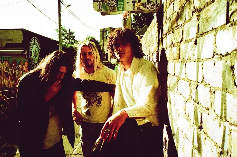 HEADSEND Capture Their Live Intensity On Debut EP 'Angel Glands'