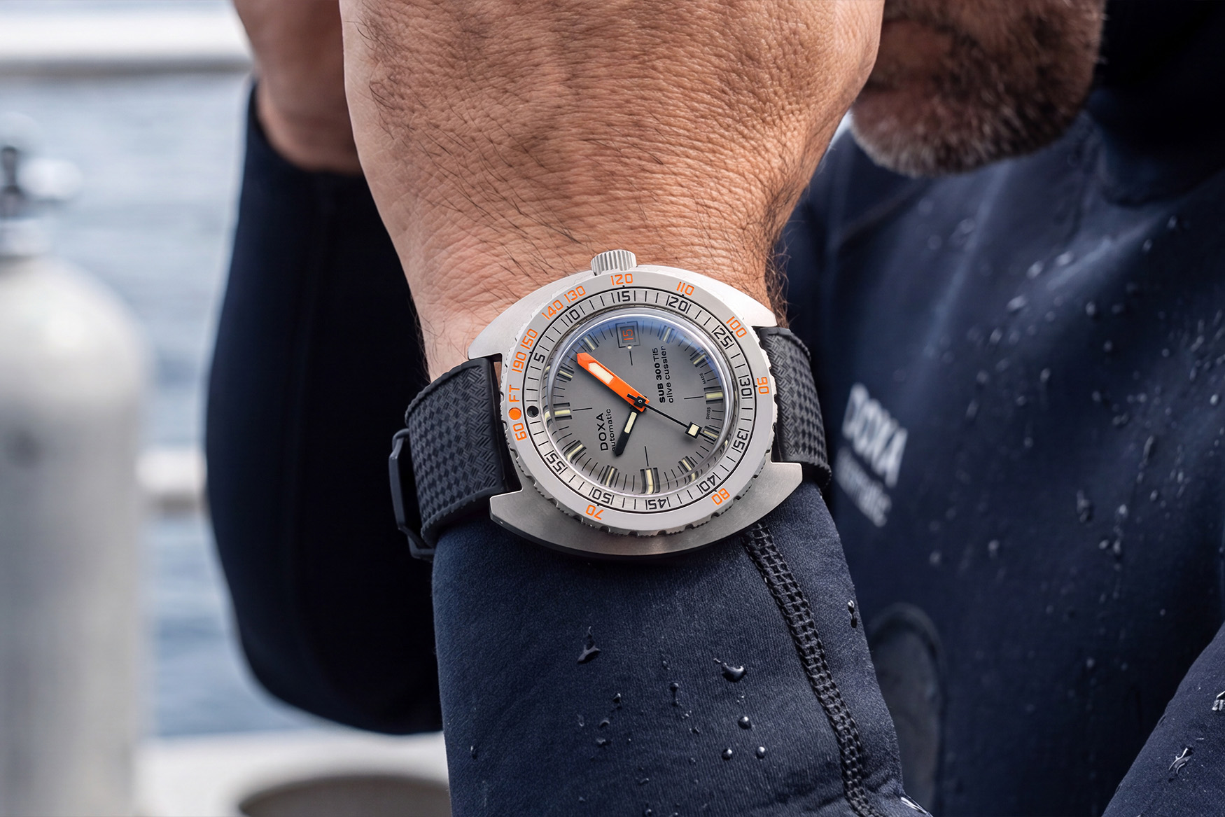 doxa sub 300 ti5 clive cussler 2