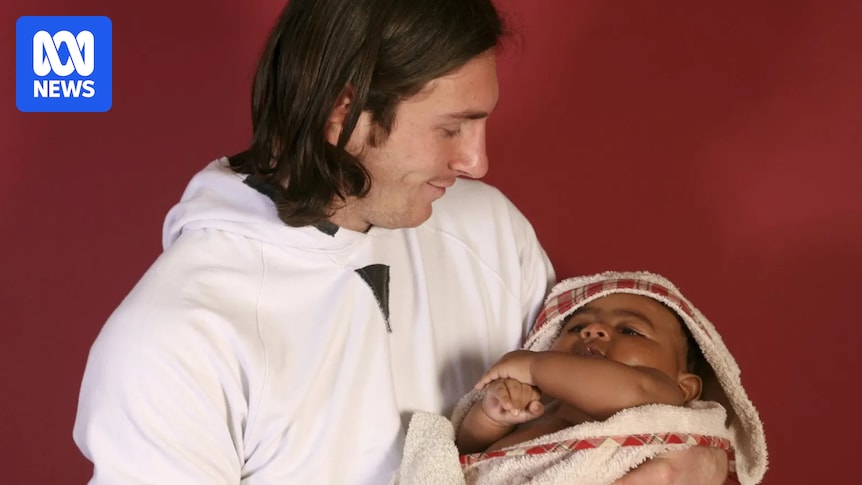 World Cup final: The story behind Lionel Messi's famous photo with a baby Lamine Yamal