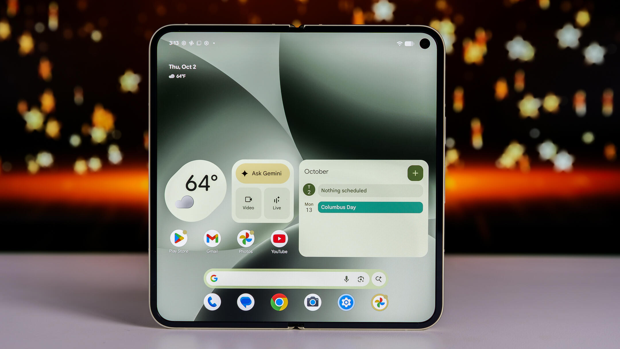 A Pixel 10 Pro Fold
