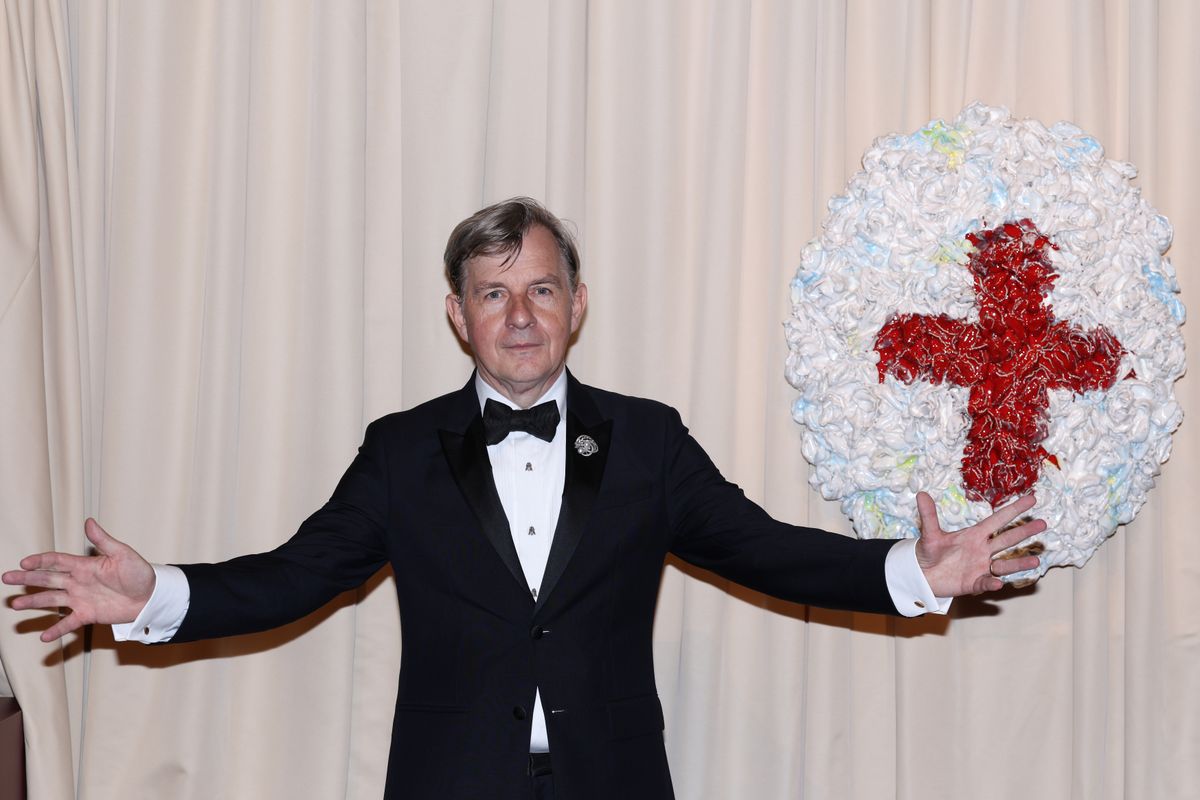 Artist Johan Creten attends the 77th Monaco Red Cross Ball, where he donated his sculpture Éloge de l’Espoir to support the organization’s humanitarian work.