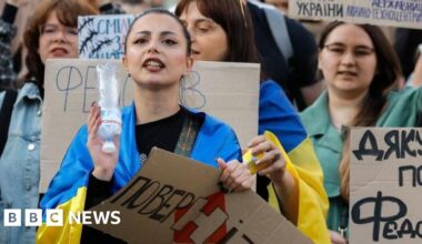 Zelensky tries to fix crisis over removal of defence minister and counts the cost - BBC