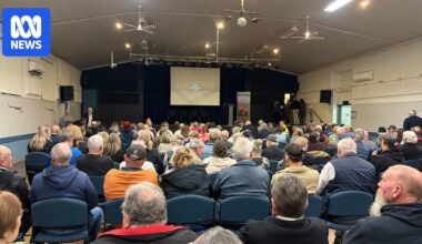 Firmus meets with community over plans to build 'AI factory' at Tailem Bend