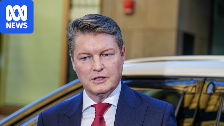 Ben Carroll begins first full day as Victorian premier as election countdown begins