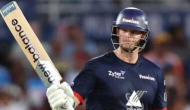 ‘Insane’ Smith breaks ALL-TIME T20 chase record as absurd 40-ball century saves team’s season
