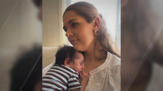 Jana Armstrong with her four-month-old young son, Deshal, who is now in the care of Isaacs.