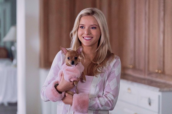 Lexi Minetree as Elle Woods with puppy Bruiser.