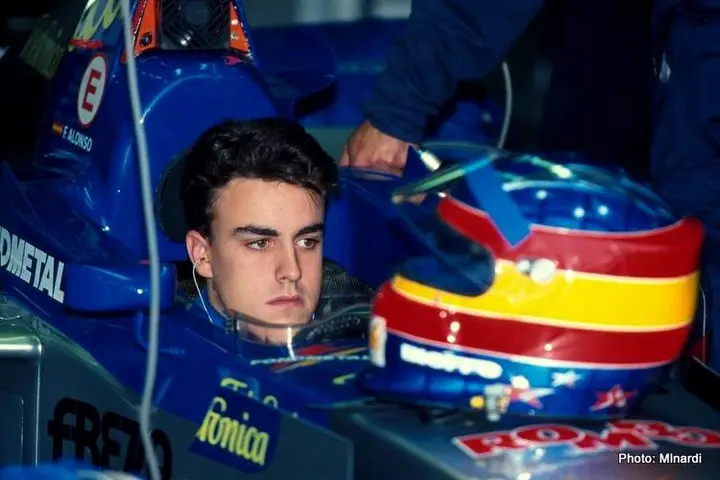 fernando alonso minardi 2001 f1