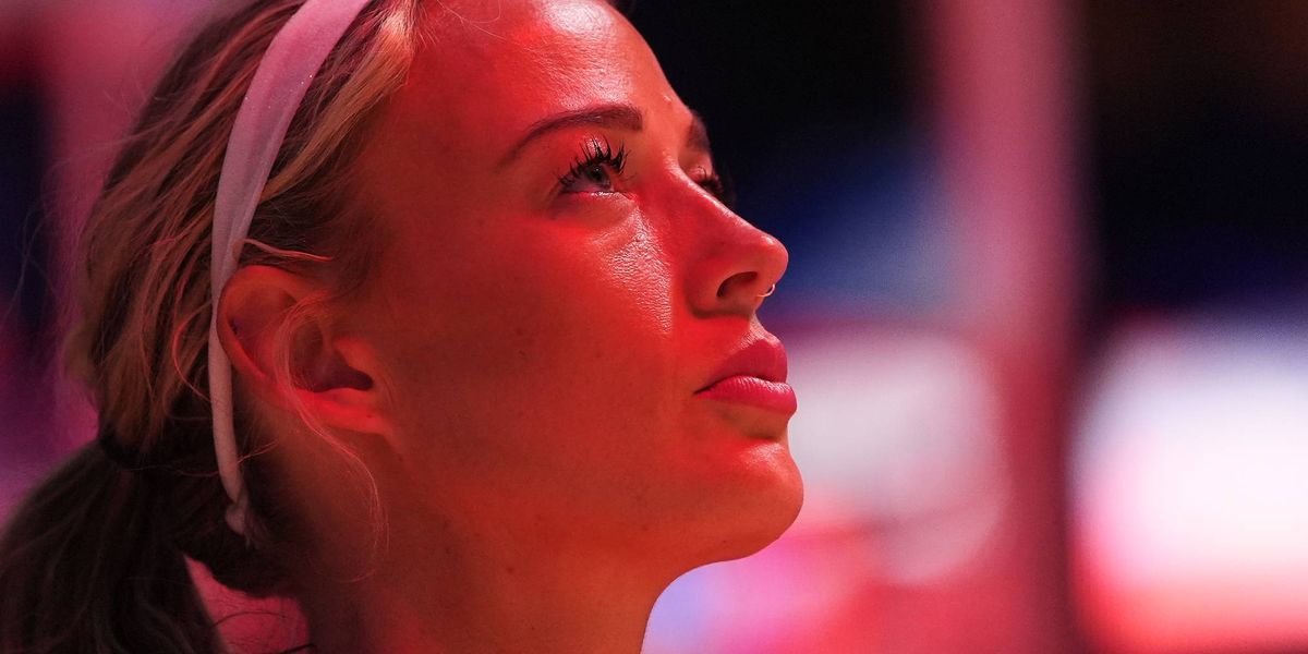 Fever do not answer questions about pro-Cunningham rally ahead of 105-95 win against Storm
