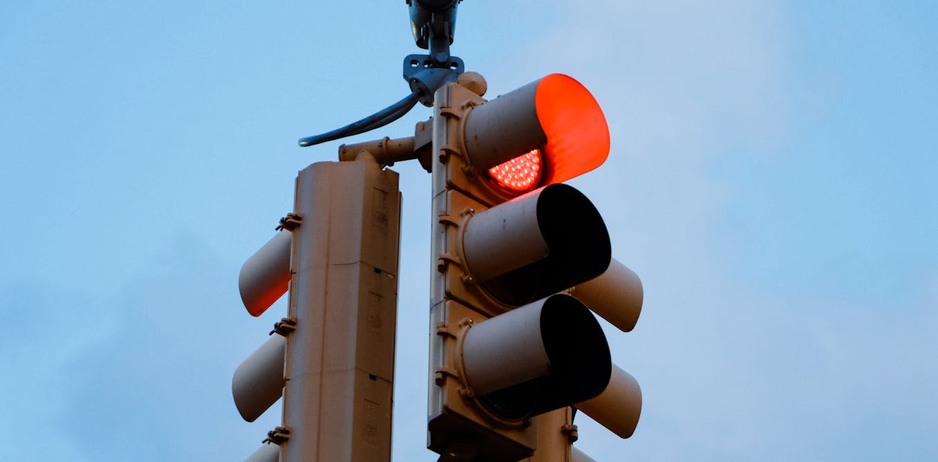 New trial of AI-powered traffic lights will be a test for who gets priority on public roads