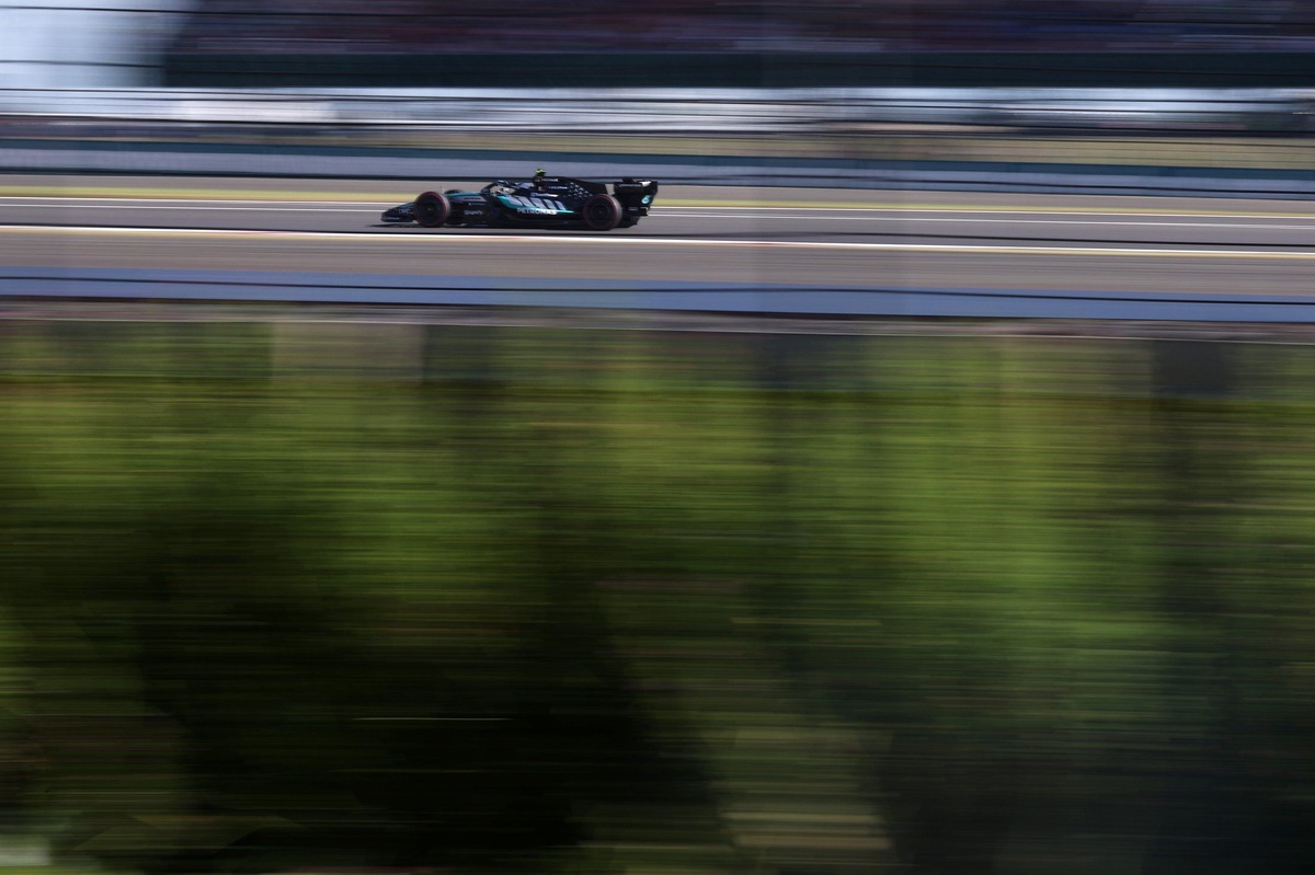 Mercedes investigating George Russell's British GP top speed issue