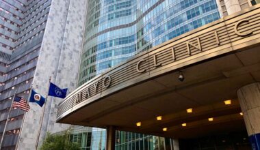 One of the world’s most prominent hospitals is testing how AI can revolutionize health care