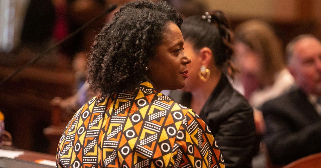 Lawmakers honor Womens History Month