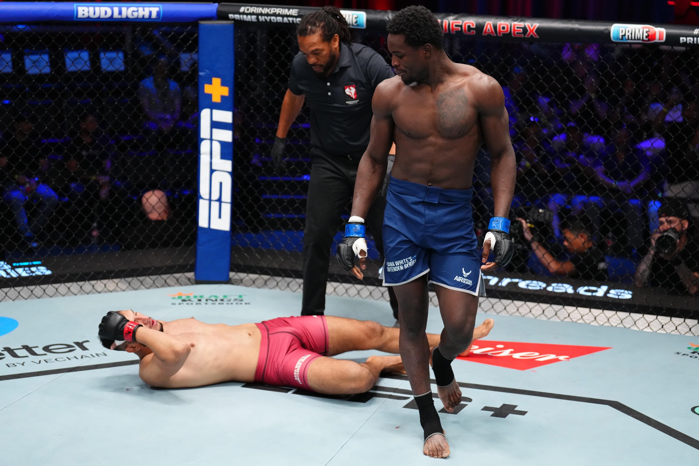 Damian Pinas will try and follow up on his impressive debut at UFC 329.
