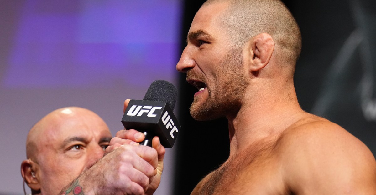 Sean Strickland Apologizes To Dustin Poirier