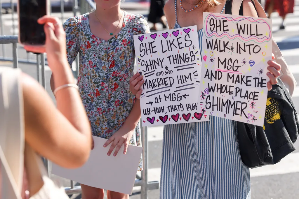 Fans gather outside MSG for taylor swift's wedding