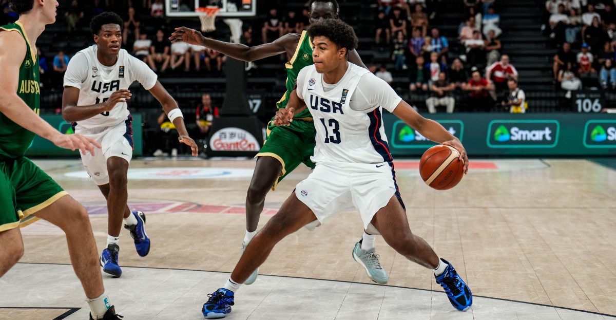 Team USA Blows Out Australia In FIBA Play, 114-65
