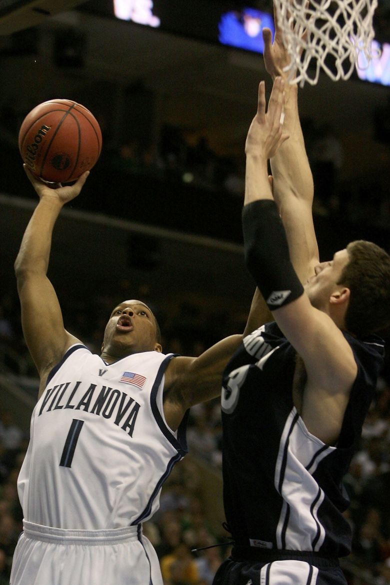 Lowry putting up a shot in the first round of the 2006 NCAA Tournament on March 17, 2006 at the Wachovia Center in Philadelphia.