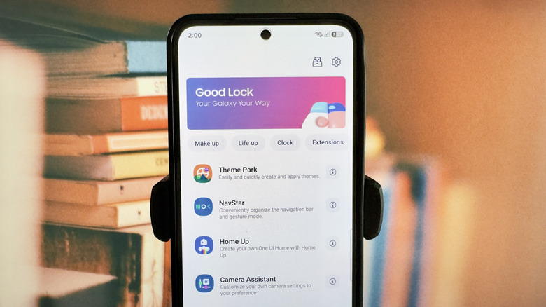 Samsung Galaxy phone showing Good Lock app