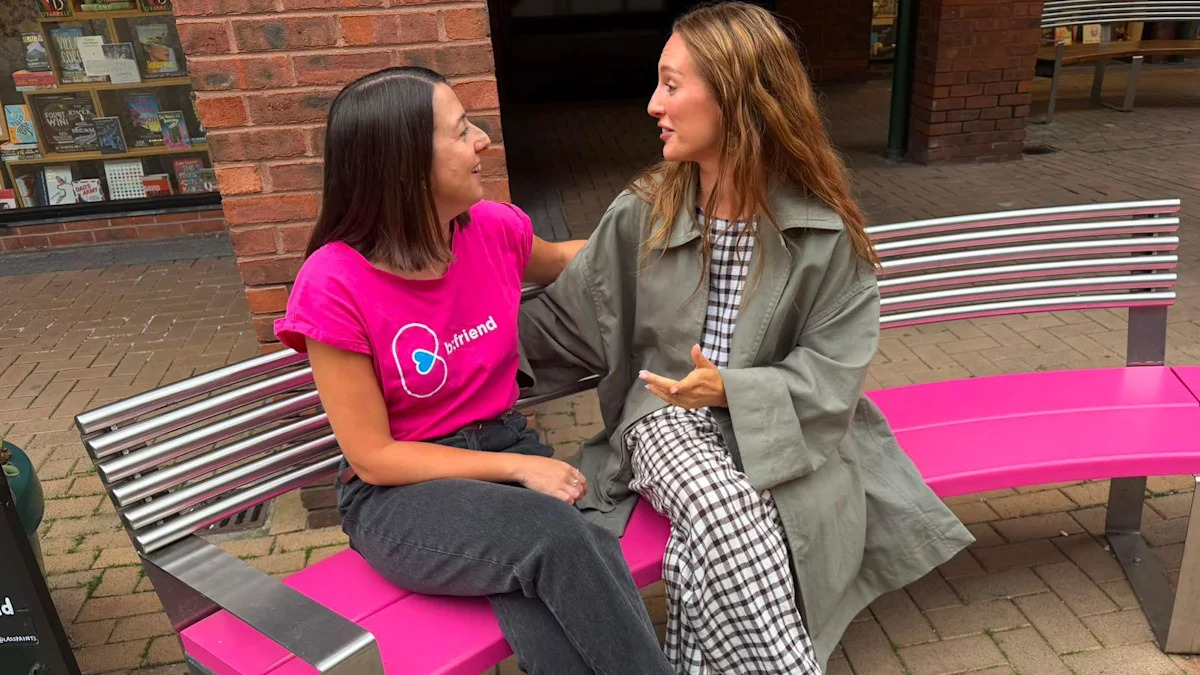 'Chatty bench' installed to encourage conversation