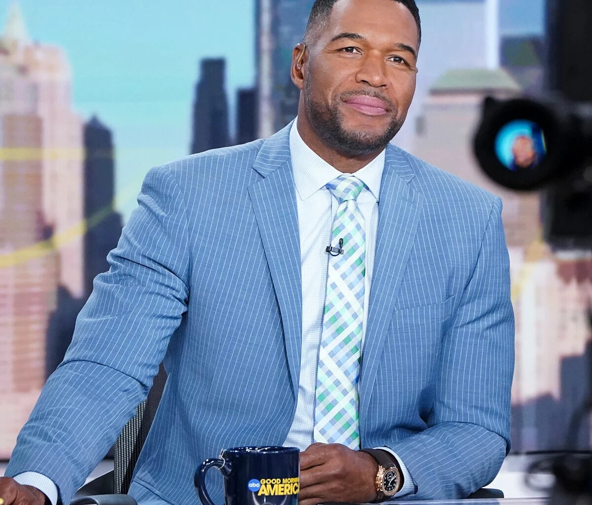Michael Strahan Reacts to Criticism of His NFL Alum Interview on ALS