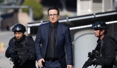 The Glorious Spectacle of John Oliver on 'General Hospital'