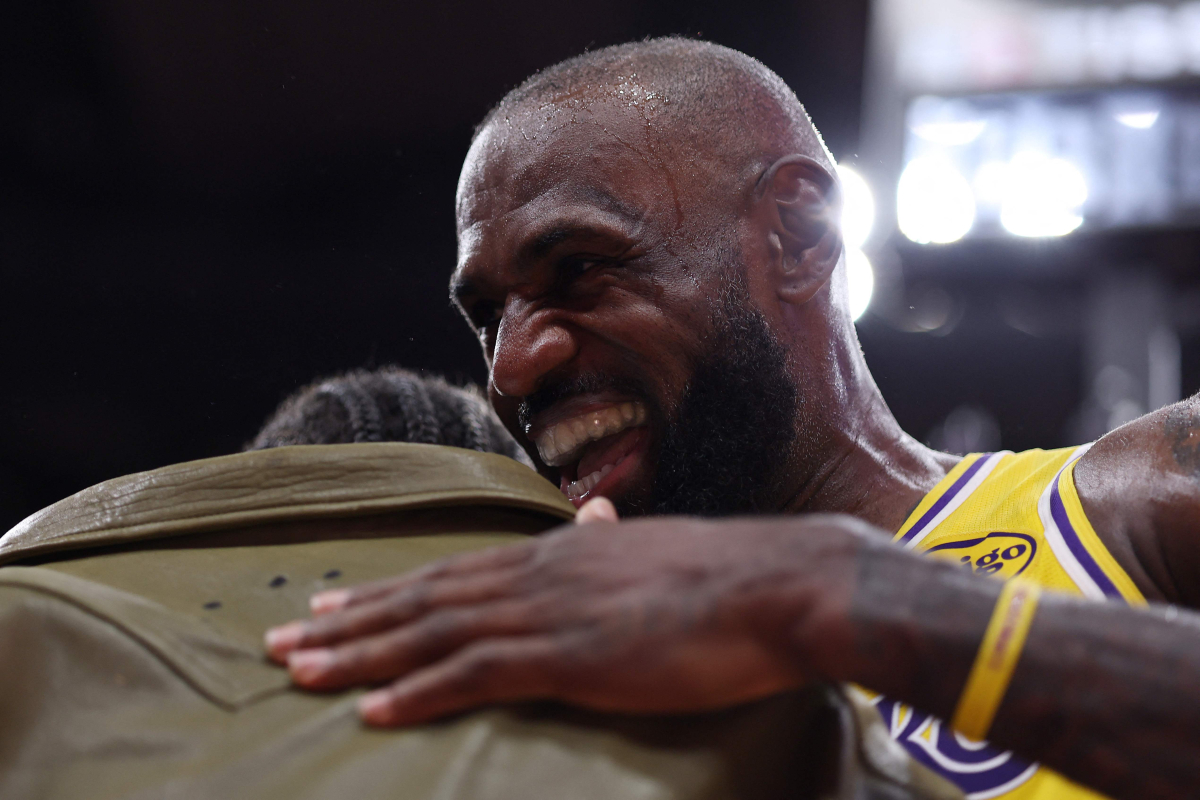 LeBron James 76ers contract sets biggest pay cut in NBA history