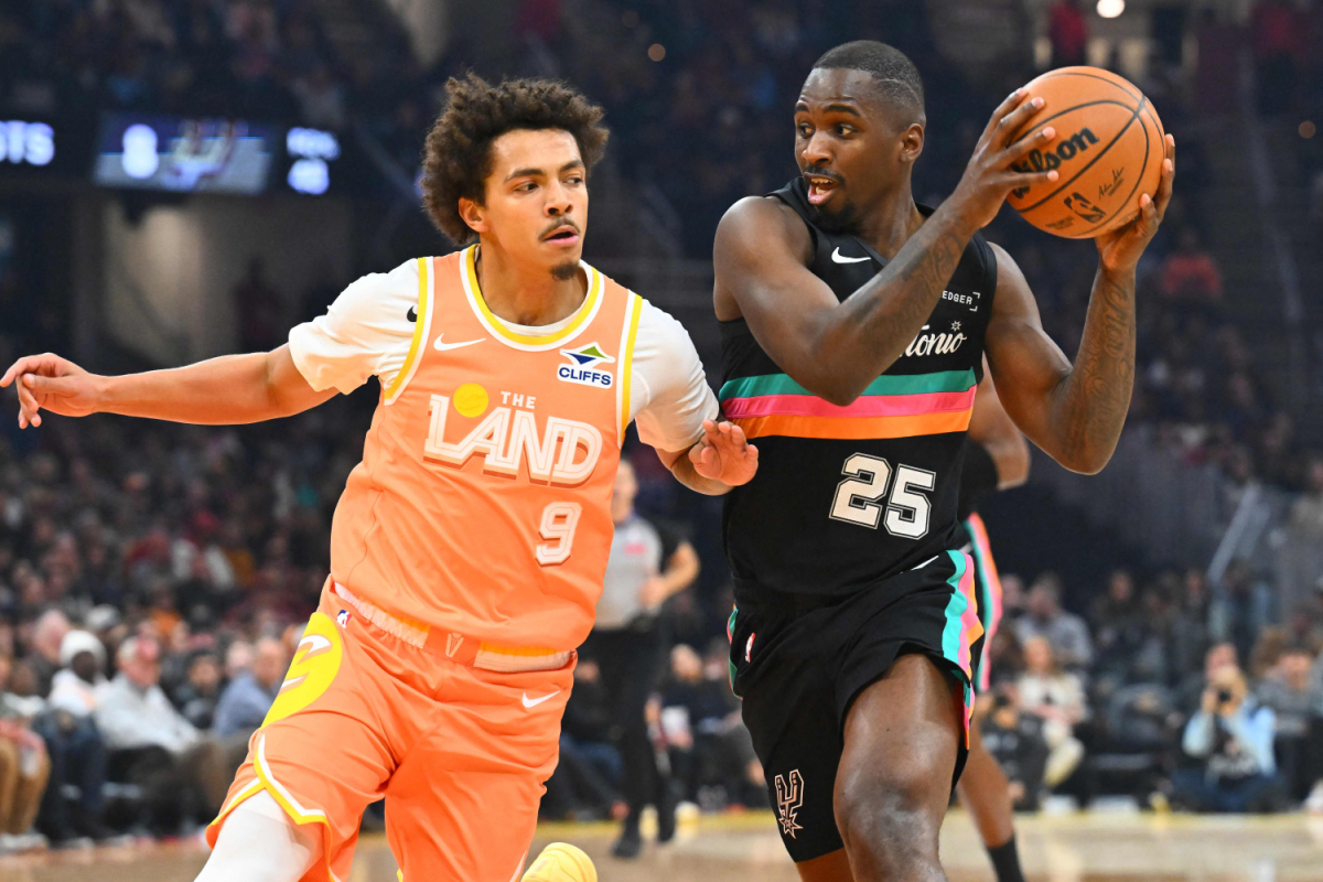 Olympiacos reportedly make lucrative offer to Spurs forward