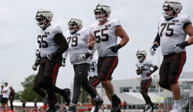 Former Browns starter joins AFC North rival late in NFL free agency