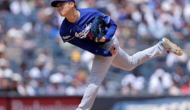 Dodgers blast Yankees in first half of split doubleheader