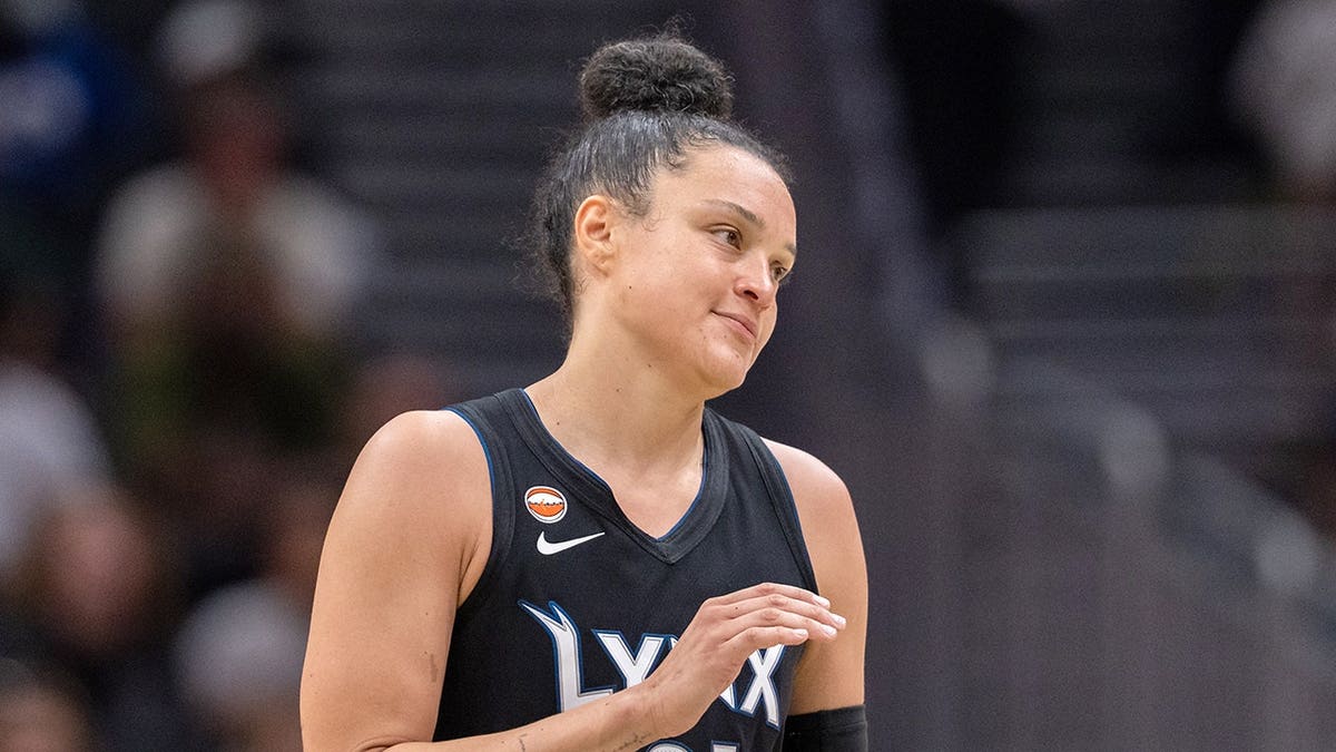 Kayla McBride reacts during the second half against the Seattle Storm.
