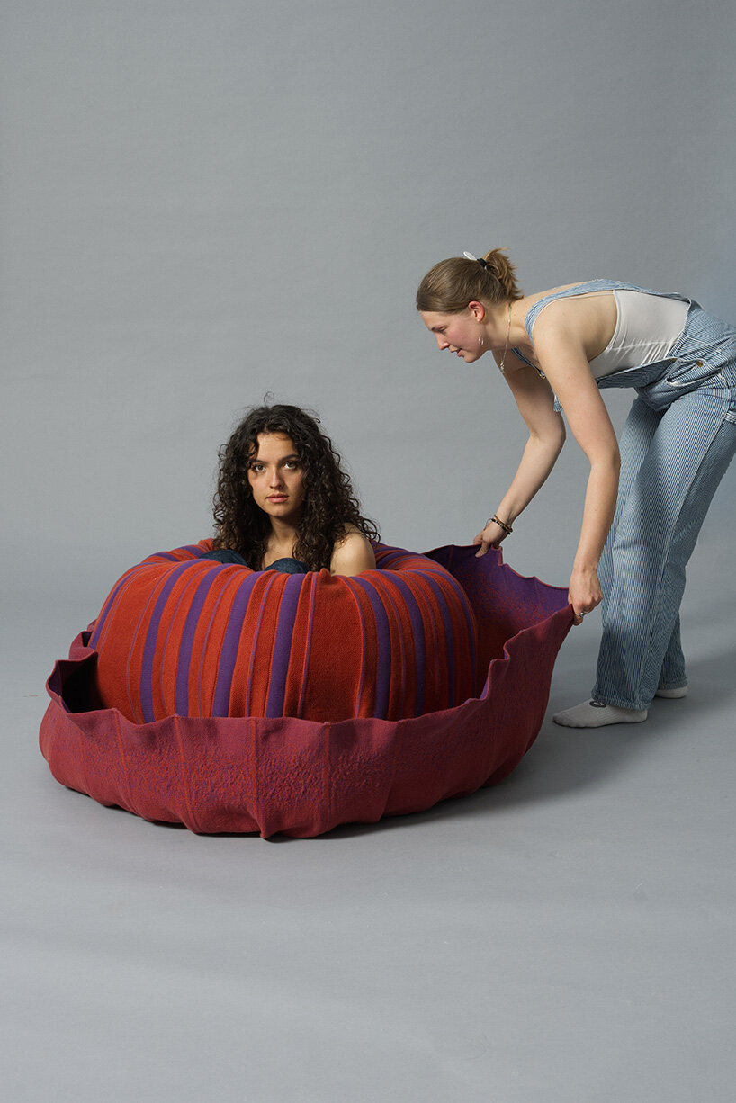 knitted sculptures by luna haverkorn only come to life when you use them - 11