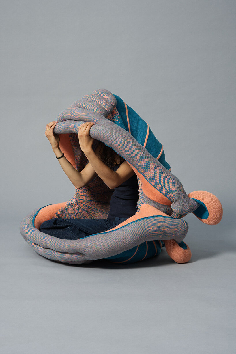 knitted sculptures by luna haverkorn only come to life when you use them - 10