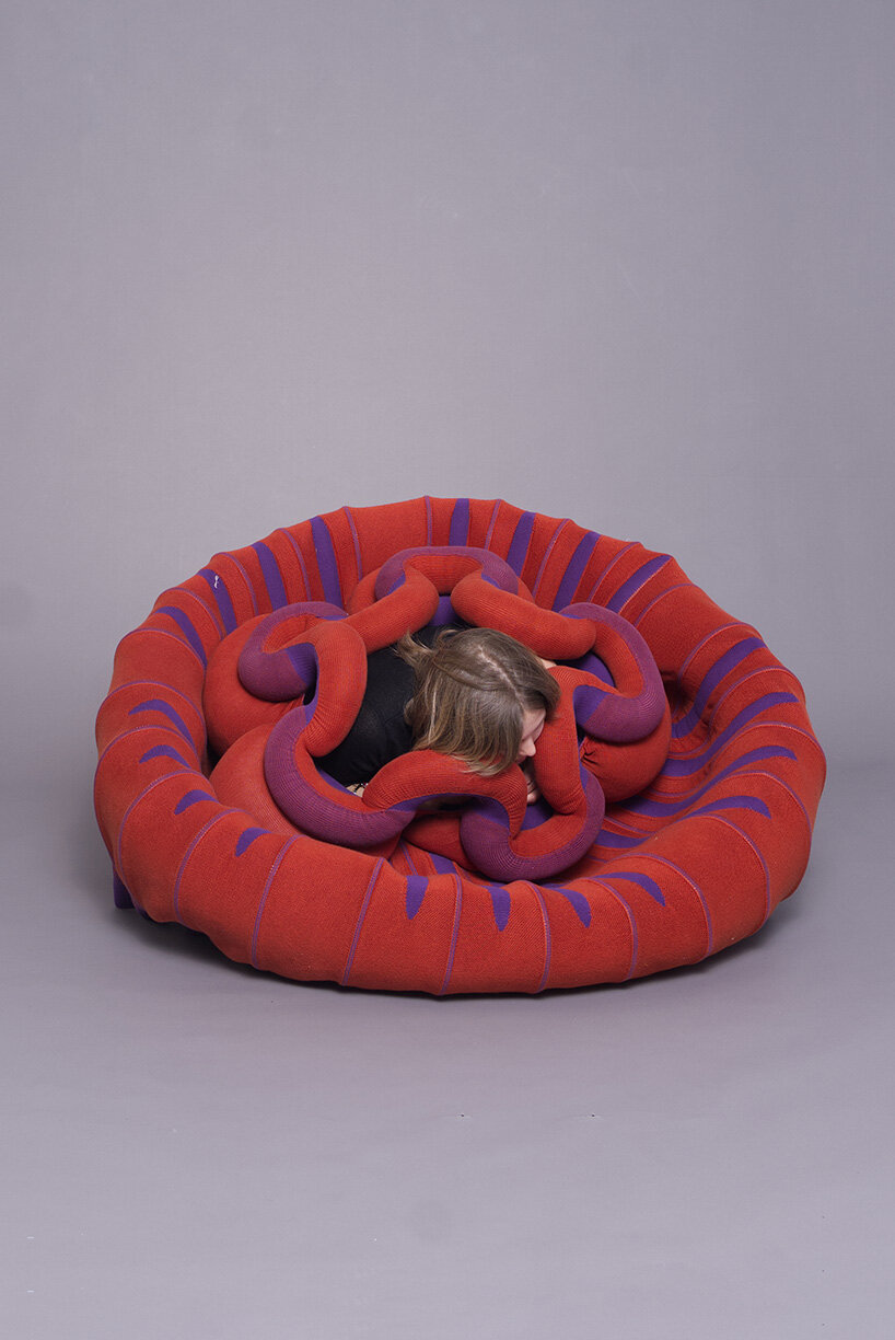 knitted sculptures by luna haverkorn only come to life when you use them - 2