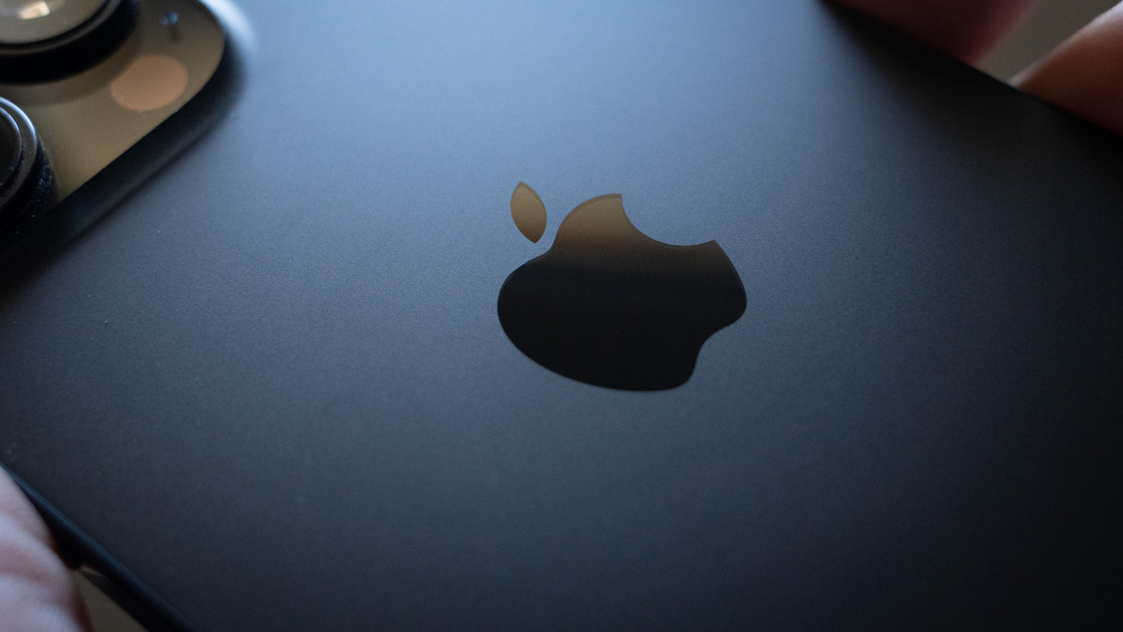 Apple's Foldable iPhone May Be In Short Supply After It Launches