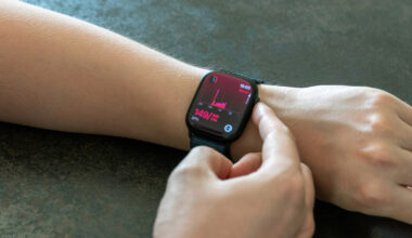 5 Cheaper Apple Watch Alternatives You Can Buy On Amazon