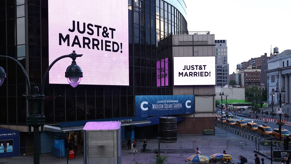 Madison Square Garden signs