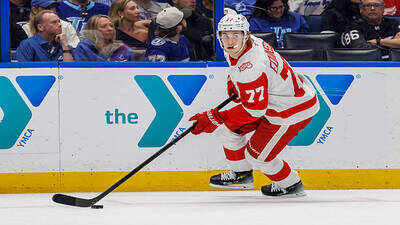 NHL Trade Rumor: Insider links Carolina Hurricanes with Detroit Red Wings $8M star defenseman before NHL contract negotiations conclude