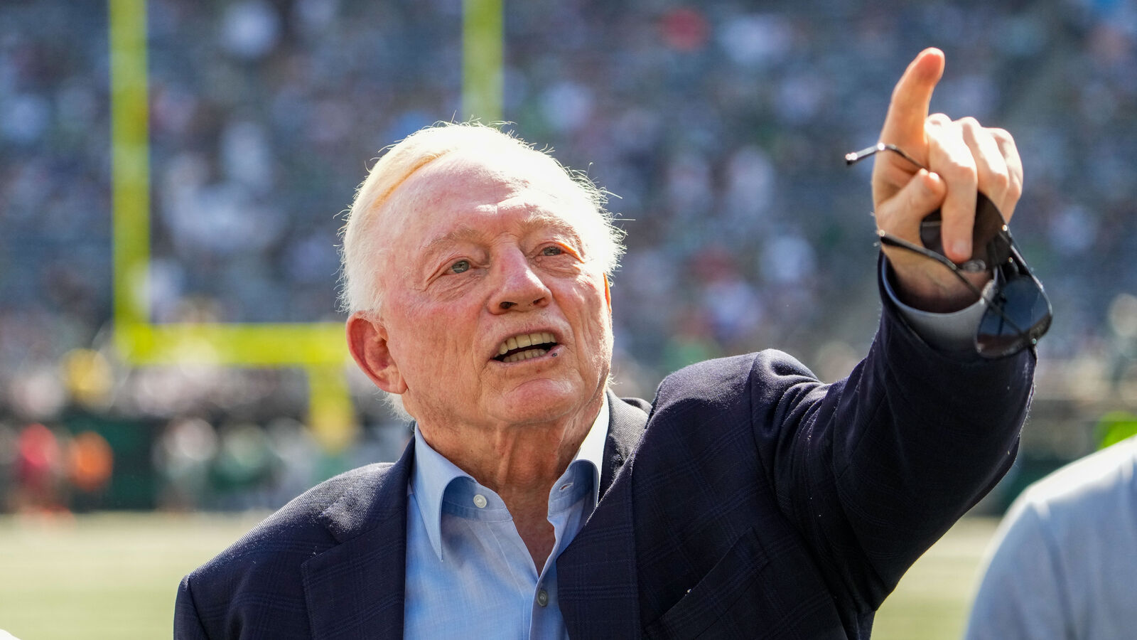 Former NFL QB questions Cowboys following Seattle Seahawks sale