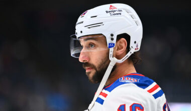 Trocheck traded to Mammoth by Rangers for Durzi, prospect, draft pick