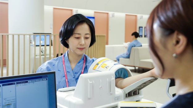 Blood tests and ultrasounds: Korea is becoming one of the world's global healthcare hubs