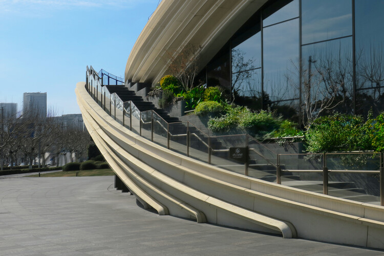 Paul Clemence Captures Heatherwick Studio's West Bund Orbit Along Shanghai's Huangpu River - Image 21 of 25