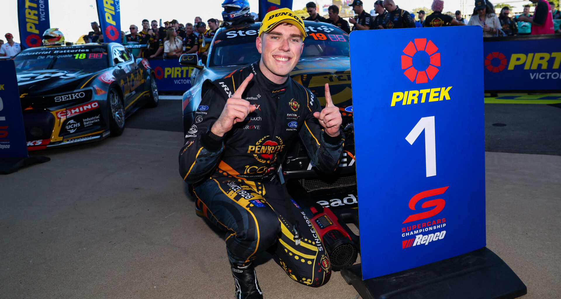 Payne dominates Townsville, Wood and Allen collide - Supercars