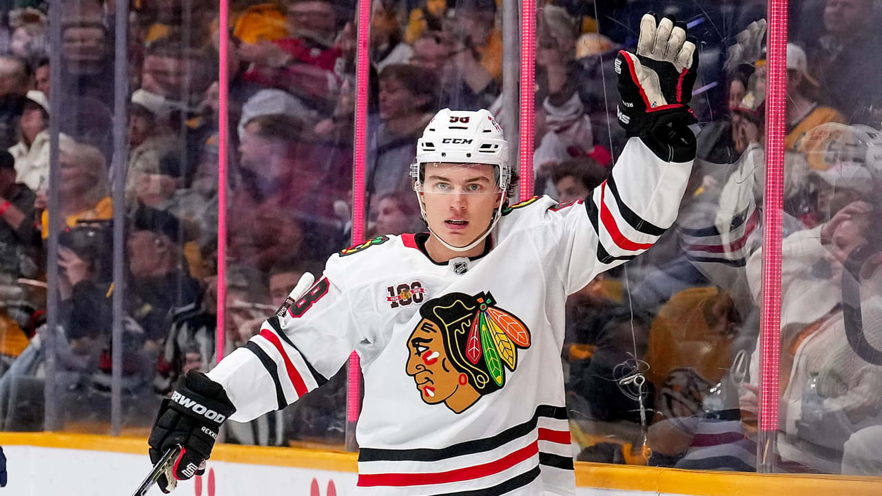 Bedard determined to take Blackhawks to playoffs, 'our only goal'