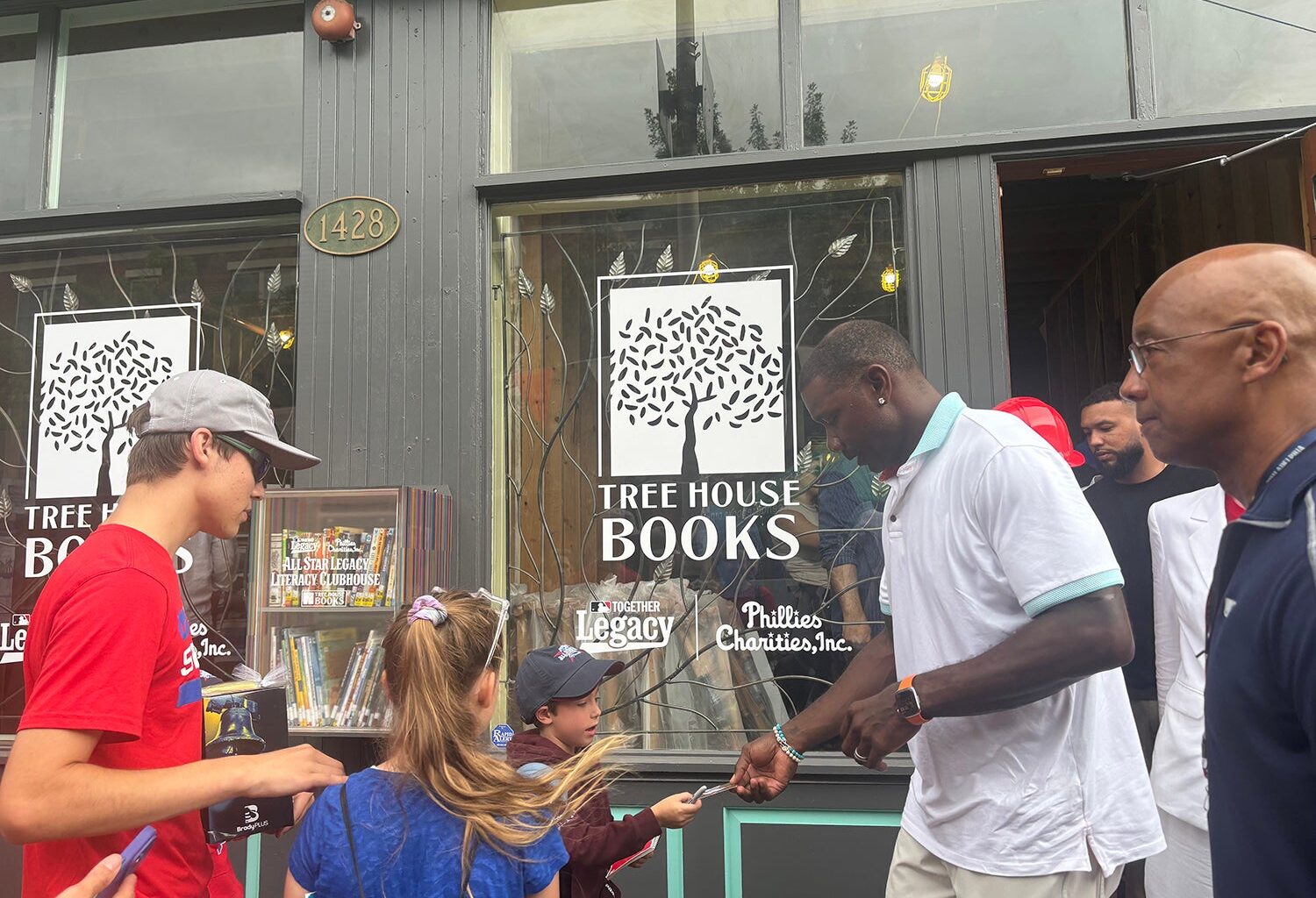 MLB All-Star funding expands North Philadelphia Tree House Books