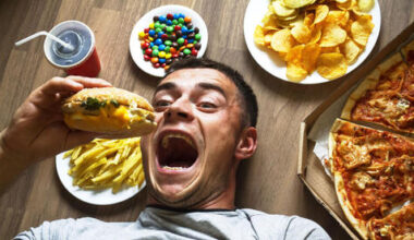 Just 400 calories a day of ultra-processed food may lead to higher dementia risk